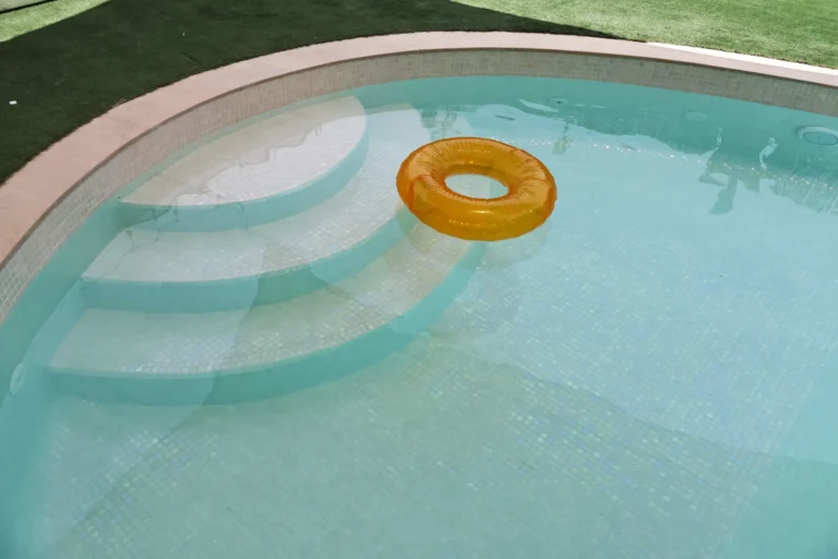 Swimming Pool in Dubai